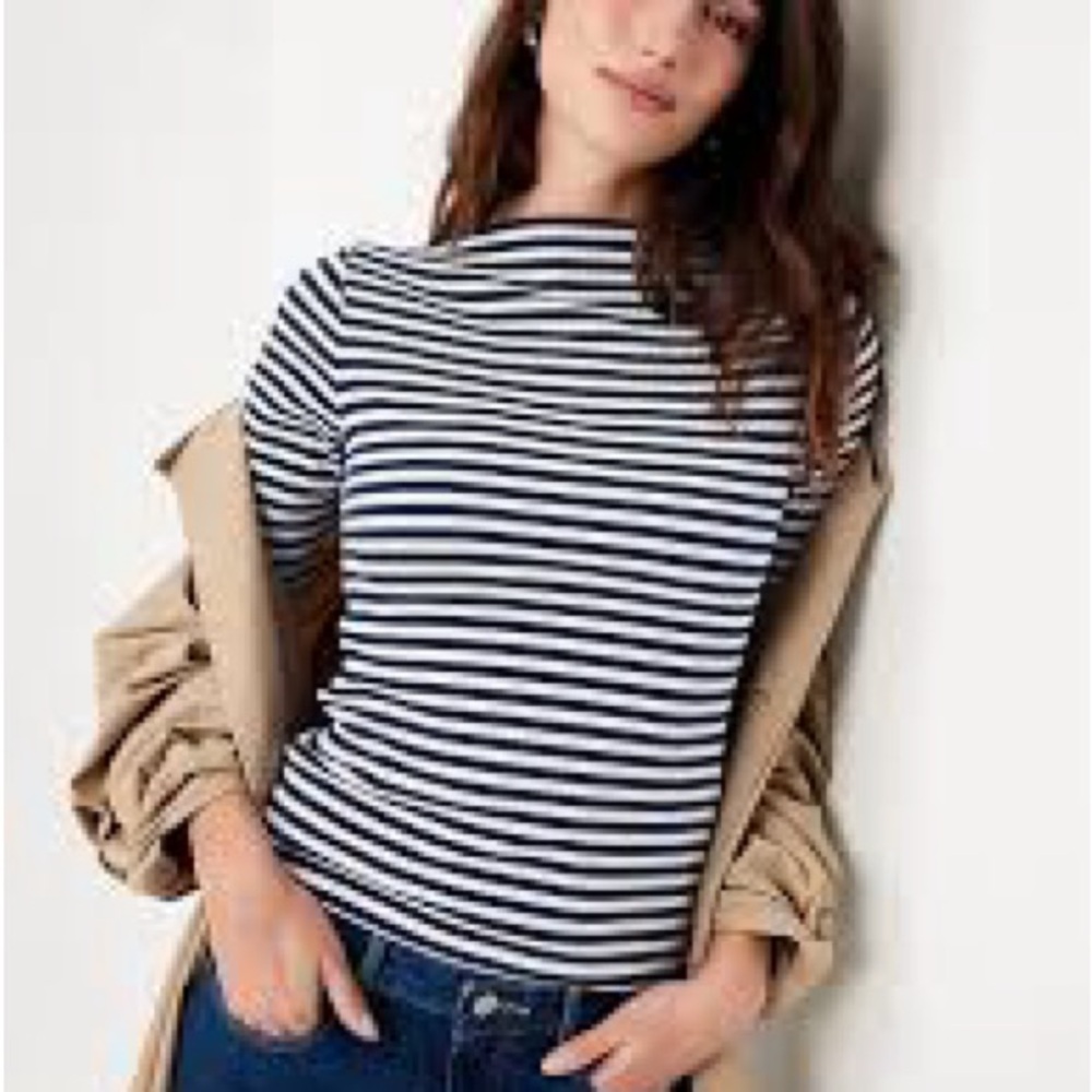 Old Navy Striped Long Sleeve Tee - Navy and White